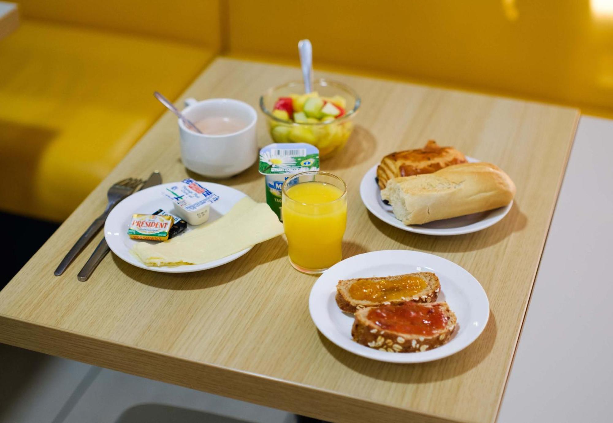 B&B Hotel Villeneuve Loubet Village エクステリア 写真